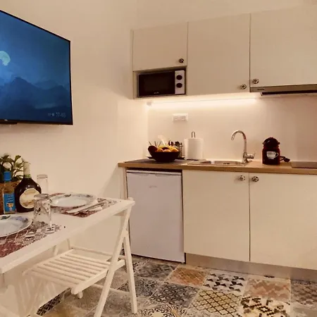 Downtown Opalio * Kawala